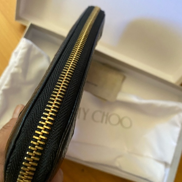 Authentic Jimmy Choo Zippy  Wallet - Picture 4 of 4